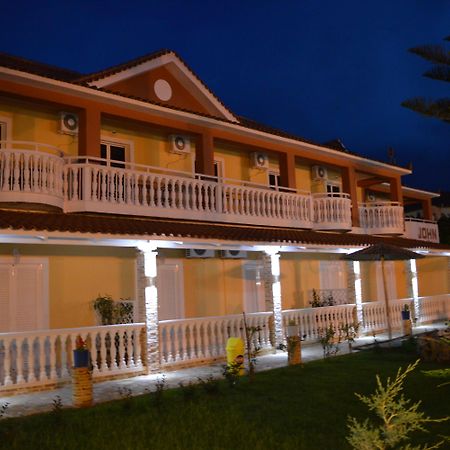 Aparthotel Tom & John Center Planos Exterior foto
